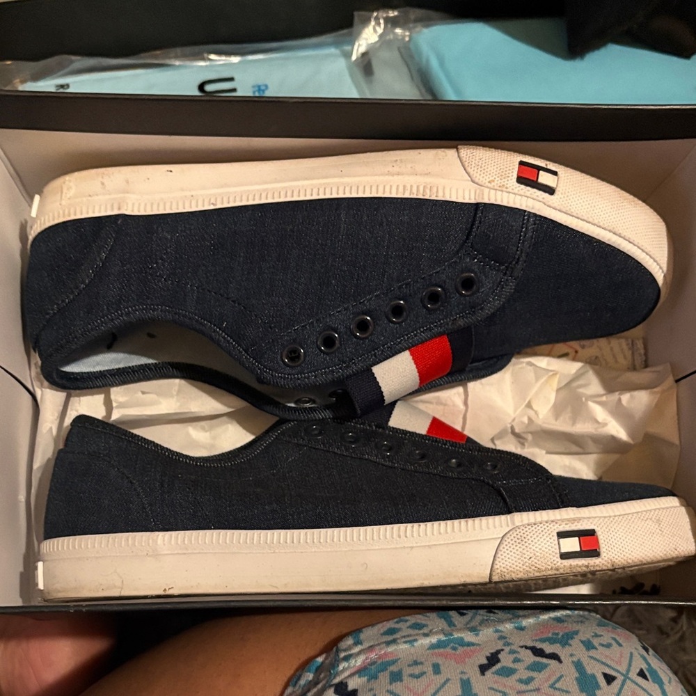 Tommy Hilfiger Dark Blue Canvas Low-Top Sneakers with Red & White Accents